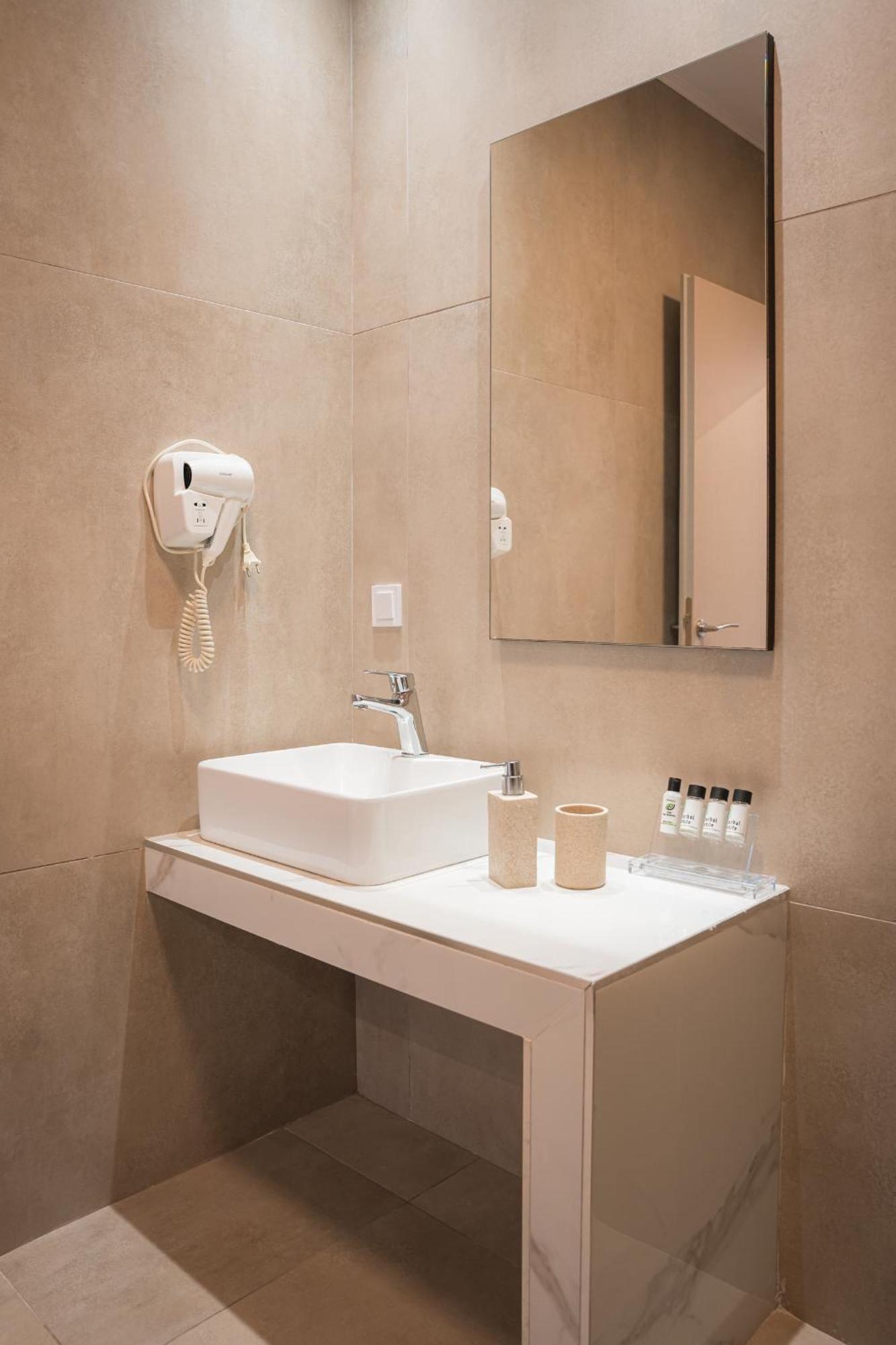 Centralviewsuites Неа-Муданья Экстерьер фото